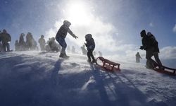 Türkiye'den kar manzaraları: Kimi tadını çıkardı, kimi zorda kaldı