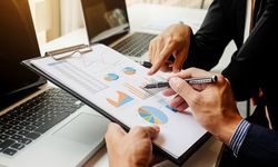 Doğurganlıkta gelir etkisi: Kadın ücreti artınca doğum düşüyor