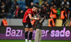 Metehan Mimaroğlu ailesiyle birlikte Gençlerbirliği ruhunu yaşıyor