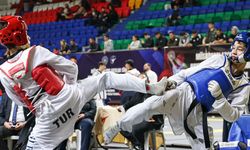 Taekwondocular kozlarını Keçiören'de paylaştı: Başkan yerinde takip etti