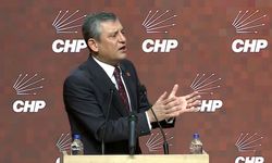 Özgür Özel deprem bölgesinden seslendi: Hiç bırakmayacağız