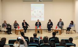 AHBVÜ’de Kazakistan’da anayasal dönüşüm konulu panel düzenlendi