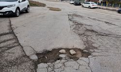 Ankara Dikmen’de yollar 1 aydır bozuk bekliyor: ABB müdahale edecek