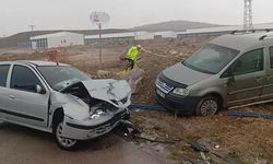 Beypazarı’nda feci kaza: 1 ölü, 5 yaralı!