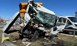 Ankara’da kaza: Emniyet kemeri sürücüyü kurtardı!