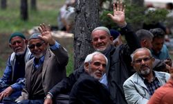 Emeklilere bayram müjdesi: İkramiye ve maaş ödeme tarihleri belli oldu