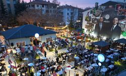 Ankara Etimesgut’ta Ahi-Kent’te iftar: Esnaf ve vatandaş bir araya geldi