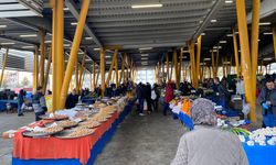 Bayram alışverişi zorlaştı: Pazarda fiyatlar arttı, tezgahlar boş kaldı