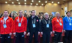 Ankara'daki sempozyuma yoğun ilgi: Uzman isimler sağlıklı yaşam için buluştu