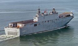 TCG Anadolu İngiltere’de: Dev Türk savaş gemisi limana girdi