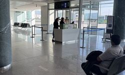 Van’da havalimanı krizi: Yaşlı kadın gözyaşlarıyla uçağa bindi