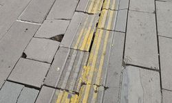 Kızılay-Sıhhiye arasındaki kaldırımlar dökülüyor: ABB'ye şikayet edildi