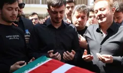 Öğrencilerine siper olurken hayatını kaybeden Ayla Kara son yolculuğuna uğurlandı