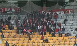 Gençlerbirliği’nde isyan: Taraftar tribünleri terk etti