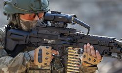 Zorlu şartlarda durmuyor:Yerli makineli tüfek sahada dikkat çekiyor