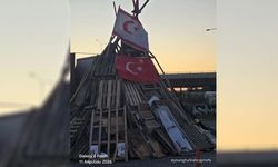 Güney Kıbrıs'ta Paskalya kutlamalarında skandal: Türk Bayraklarına çirkin saldırı!