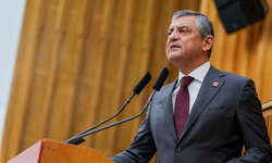 Özel’den Barrack çıkışı: Onlar Trump’la, biz demokrasiyle aynı saftayız