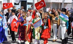 Türk dünyası çocukları Samsun'da buluştu: 9 ülkeden 120 katılımcı sahne aldı