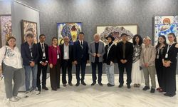 “Tek Ruh, Çok Renk”: Türk dünyasının genç ressamları Taşkent’te buluştu