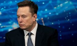 Elon Musk'tan korkutan senaryo: Yapay zeka insanlığı yok mu edecek?