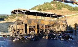 8 kişinin hayatını kaybettiği otobüsten geriye demir yığını kaldı