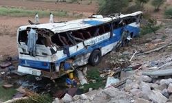 Pakistan'da facia gibi kaza: 4 ölü, 26 yaralı!