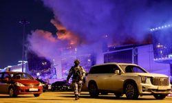 Moskova’da İHA alarmı: Petrol rafinerisi, fabrika ve havalimanı hedef alındı!