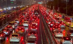 Bayram dönüş trafiği başladı mı? İstanbul yönünde trafik yoğunluğu arttı mı?