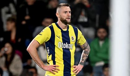 Fenerbahçe’de sakatlık şoku: Oyundan çıktı taraftarın yüreği ağzına geldi