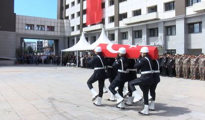Şehit polis memuru Aydın Üyenarık son yolculuğuna uğurlanıyor