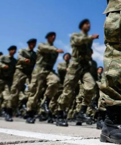 Gurbetçilere çifte müjde: İkinci askerlik dönemi bitiyor, emekli maaşı kesilmeden çalışma hakkı geliyor!