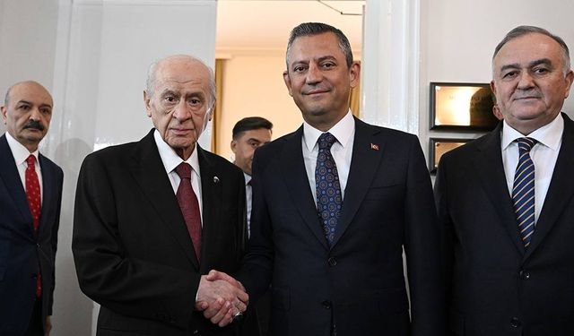 Özgür Özel'den flaş çıkış: AK Parti Devlet Bahçeli'yi yanılttı