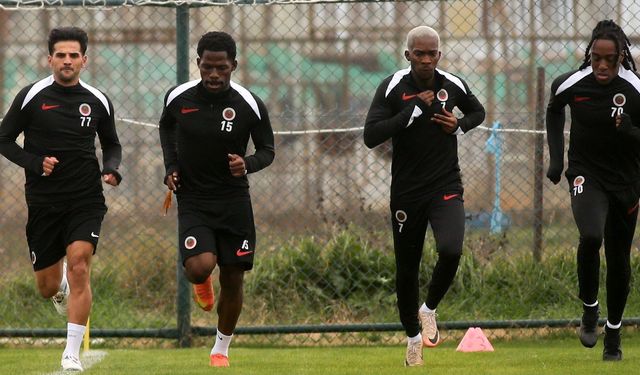 Gençlerbirliği’nde hareketli günler: Onyekuru sahaya indi