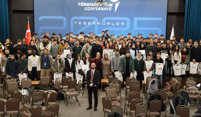 Ankara'daki gençler TUSAŞ'ta eğitim aldı: Yerli uçakları yakından tanıdılar