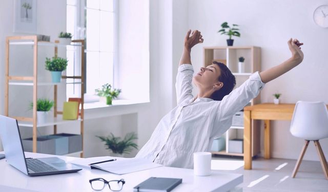 Çalışırken 10 dakikadan kısa  molalar enerjiyi artırıyor, yorgunluğu azaltıyor