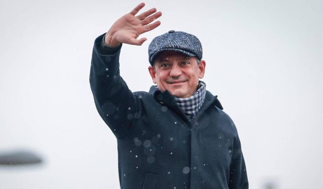 Özgür Özel’den Erdoğan’a sert sözler: “Sıkışınca tükürdüğünü yalayan bir insansın"