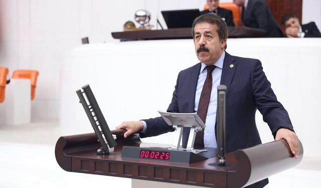 AK Partili Fırat’tan ‘laiklik’ tartışmasına tepki