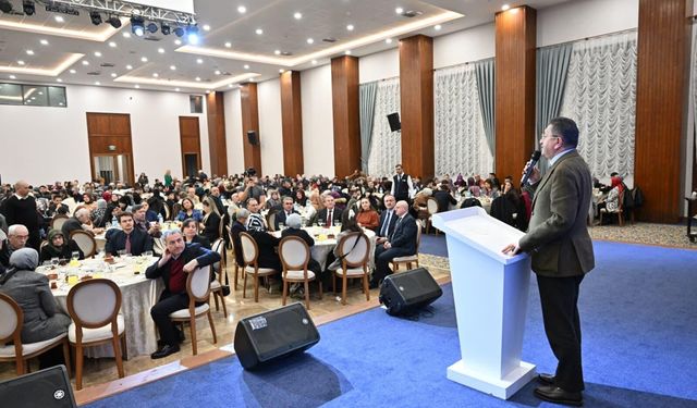 Ankara Altındağ’da mahalle iftarı: Başkan Tiryaki vatandaşlarla buluştu