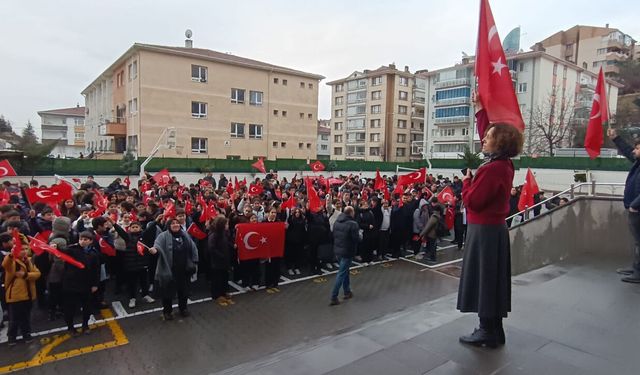 Keçiören’de ikinci dönem zili çaldı: Türk bayrakları her yerde