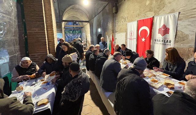 Balkanlar’da Ramazan sofraları kuruldu: Binlerce kişi aynı masada