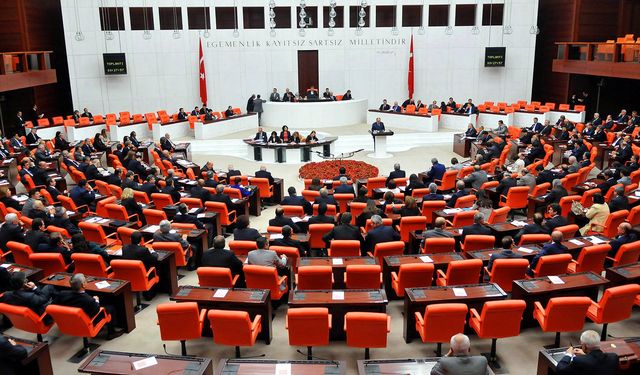 AK Parti’den emekli ikramiyesine yüzde 25 zam planı