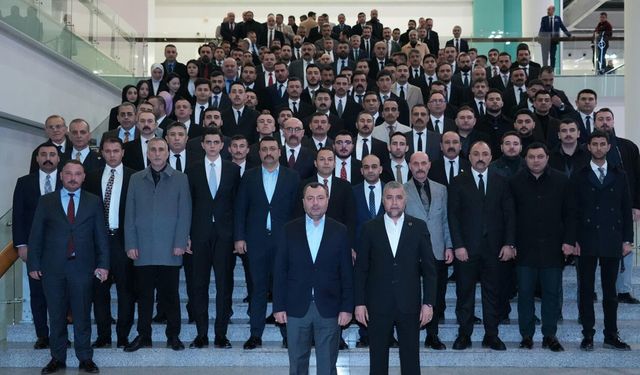 Ülkücüler Ankara’da iftarda buluştu: MHP ATO Congresium’a çıkarma yaptı