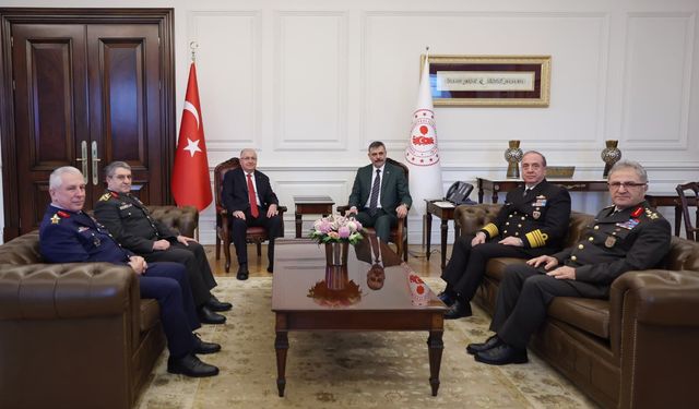 TSK'nın zirvesinden İçişleri'ne hayırlı olsun ziyareti: Bakan da katıldı