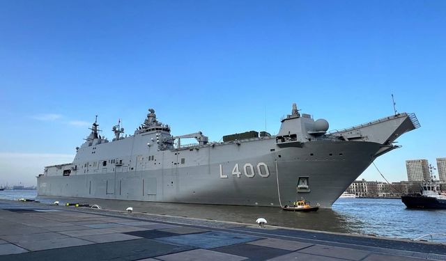 Türk donanması NATO tatbikatı için Hollanda’da demirledi