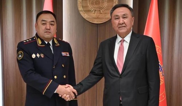 TDT Genel Sekreteri Ömüraliyev, Bişkek’te İçişleri Bakanı Niyazbekov ile görüştü