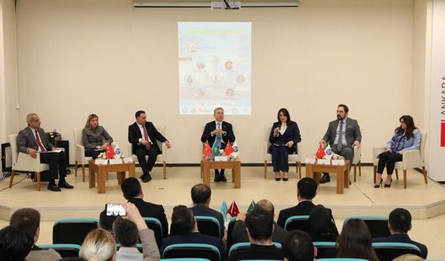 AHBVÜ’de Kazakistan’da anayasal dönüşüm konulu panel düzenlendi