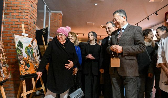 Ankara’da 8 Mart’a özel sergi: Altındağlı kadınlardan “Kadın” temalı eserler