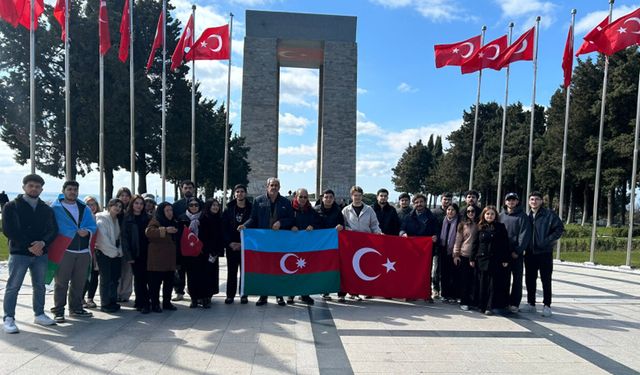 Çanakkale’den Hocalı'ya: Öğrenciler soykırım kurbanlarını andı
