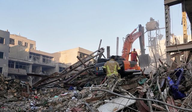 ABD’den İran’a operasyon: İlk 48 saatte kritik hedefler vuruldu