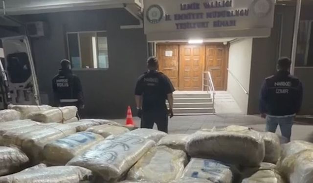 İzmir’de dev uyuşturucu operasyonu: 1 ton 346 kilogram skunk ele geçirildi